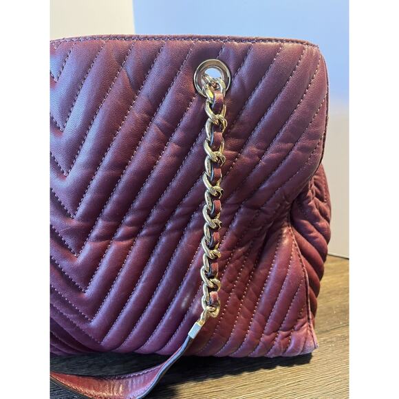 Michael Kors Susannah Large Tote Purse Bag Chevron-Quilted Leather Burgundy - Picture 6 of 13